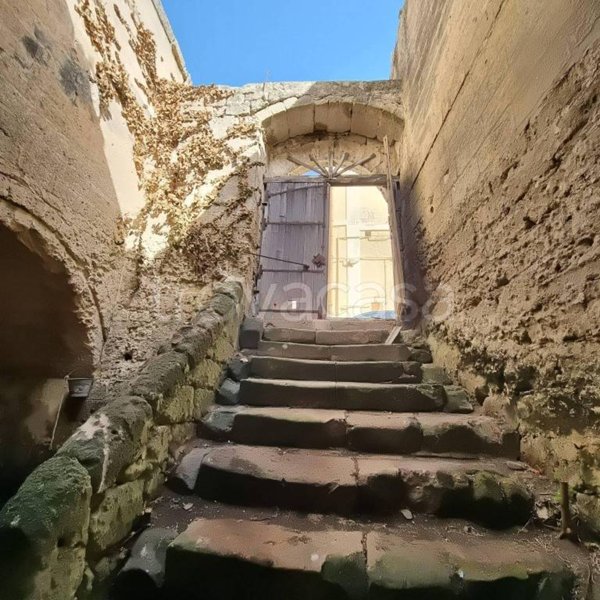 trivano in vendita a Matera