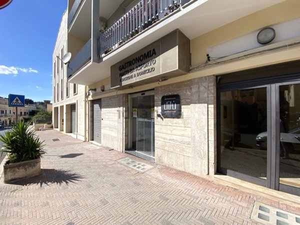 locale commerciale in vendita a Matera in zona Centro Città