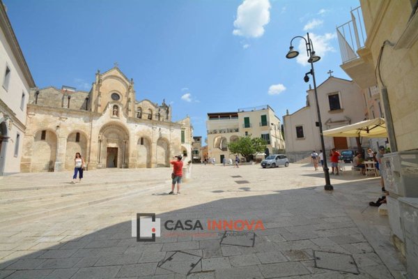negozio in vendita a Matera in zona Centro Città