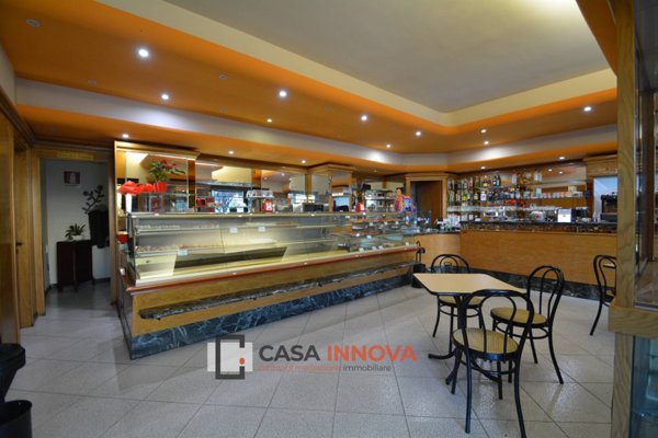 locale commerciale in vendita a Matera