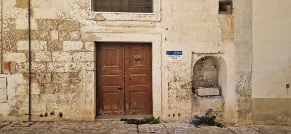 negozio in vendita a Matera