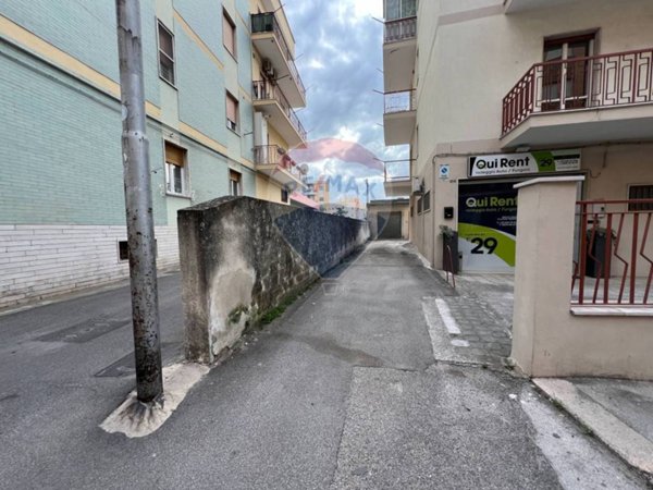 negozio in vendita a Matera