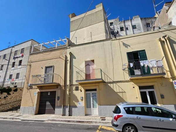casa indipendente in vendita a Matera in zona Rione Piccianello