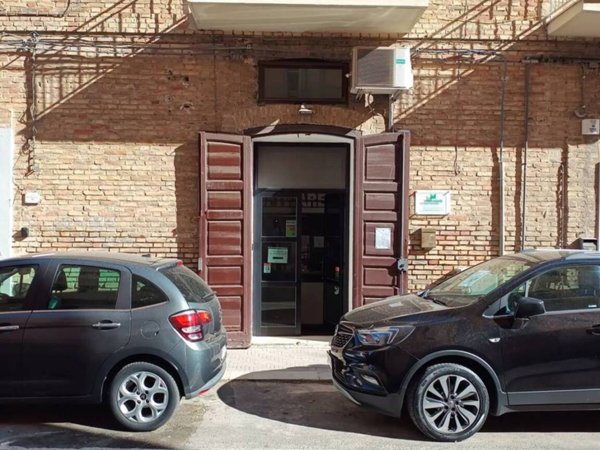 negozio in vendita a Matera