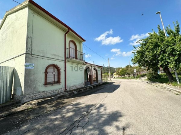 casa indipendente in vendita a Matera