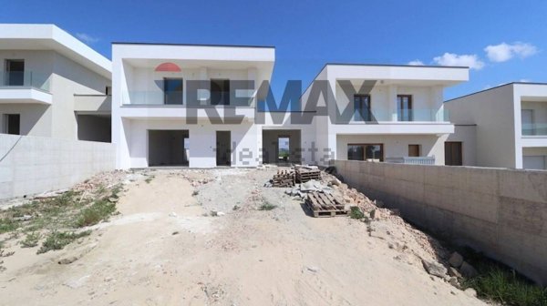 casa indipendente in vendita a Matera in zona La Vaglia