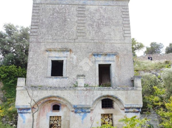 casa indipendente in vendita a Matera in zona Rione Piccianello