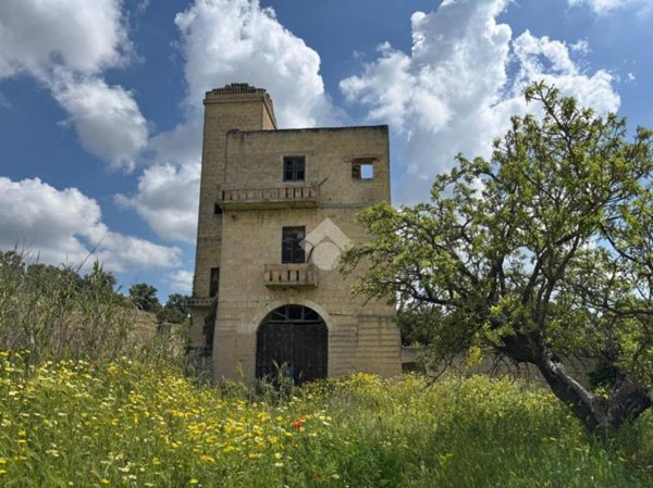 casa indipendente in vendita a Matera in zona Rione Piccianello