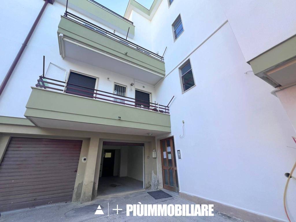 locale di sgombero in vendita a Matera