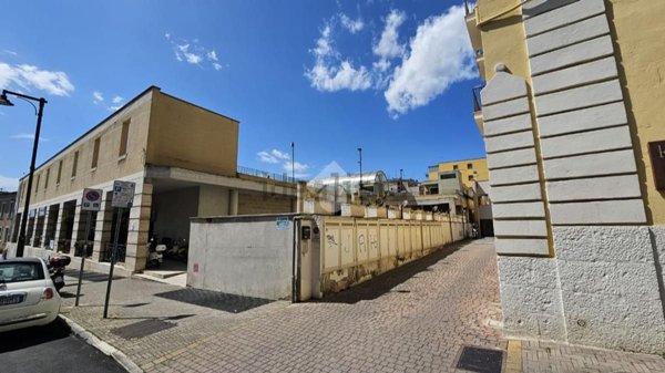 appartamento in vendita a Matera in zona Rione Lanera