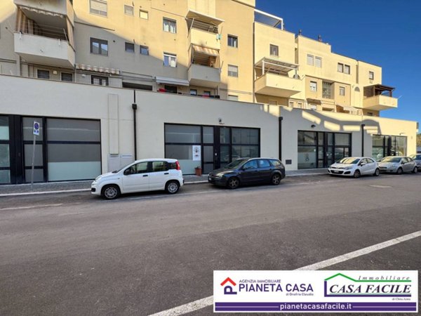 negozio in vendita a Matera