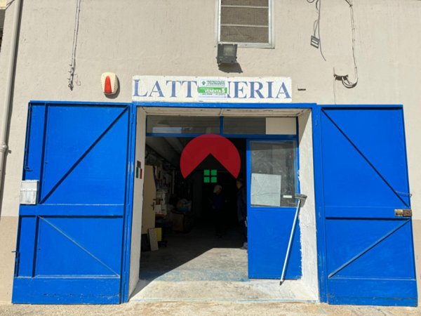 locale commerciale in vendita a Matera