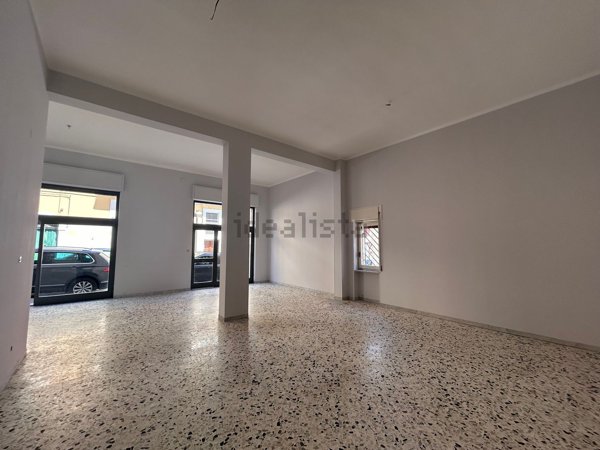 locale commerciale in vendita a Matera in zona Centro Città