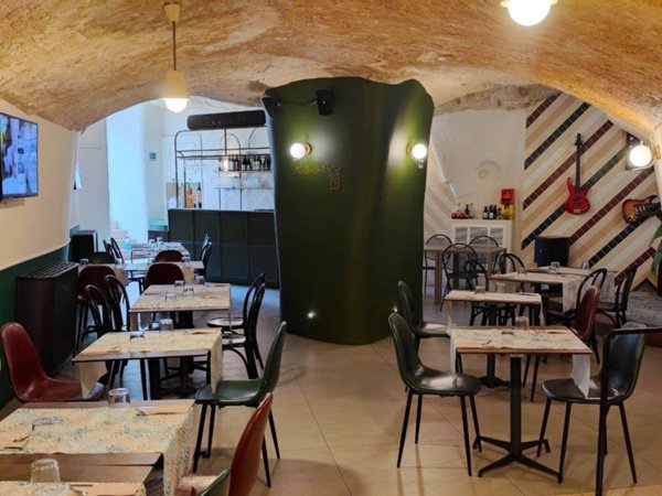 negozio in vendita a Matera in zona Centro Città