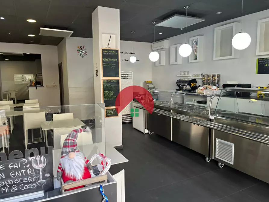 negozio in vendita a Matera