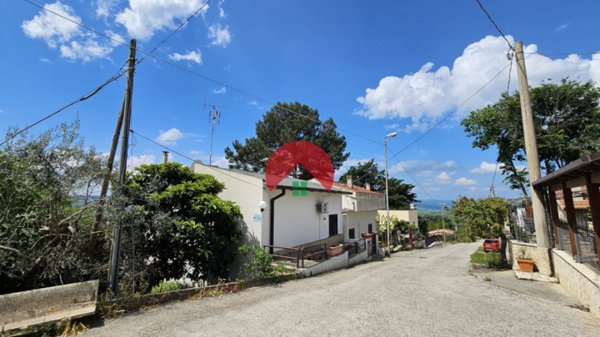 casa indipendente in vendita a Matera