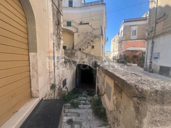 locale commerciale in vendita a Matera
