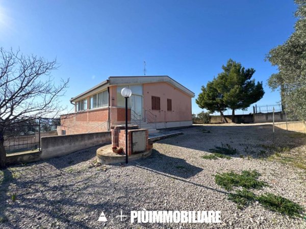 casa indipendente in vendita a Matera in zona Centro Città