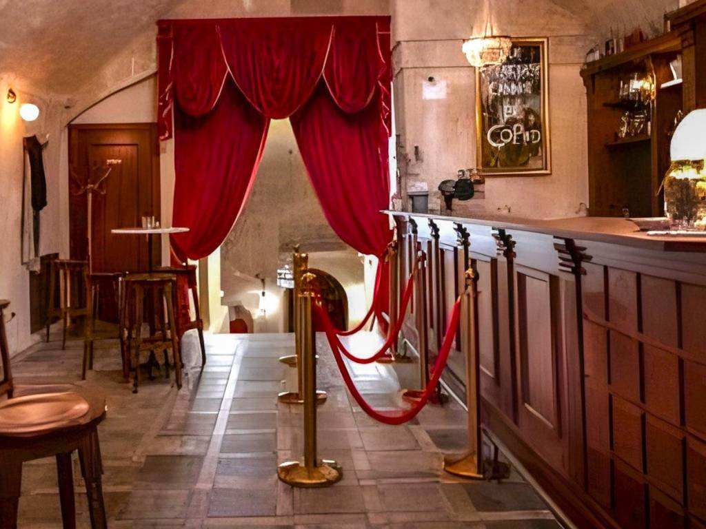 negozio in vendita a Matera