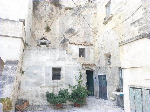 casa indipendente in vendita a Matera in zona Centro Città