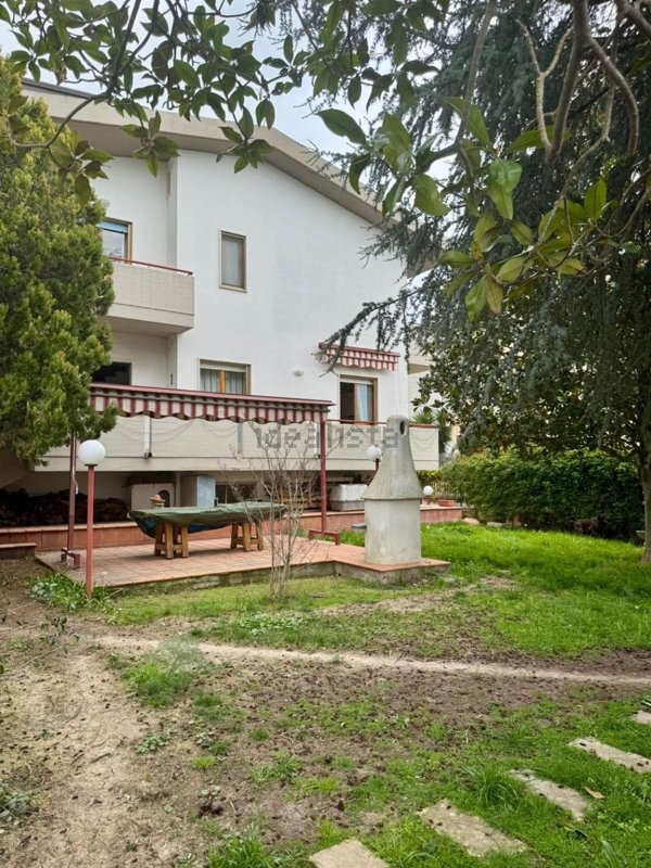 casa indipendente in vendita a Matera