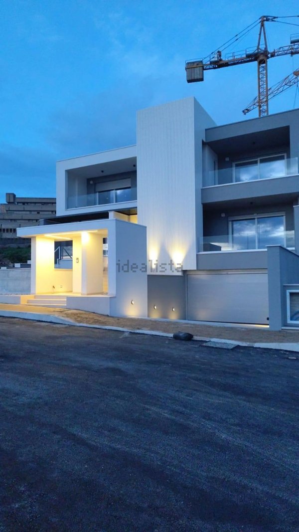 casa indipendente in vendita a Matera in zona Rione Agna