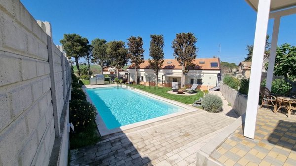 casa indipendente in vendita a Matera in zona Borgo Venusio