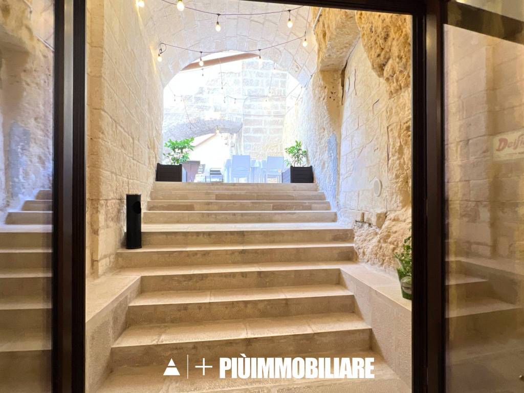 negozio in vendita a Matera
