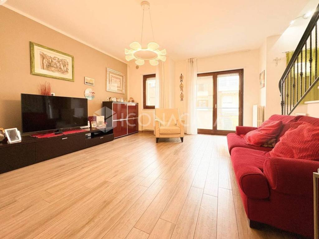 casa indipendente in vendita a Matera