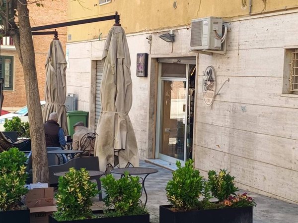 negozio in vendita a Matera in zona Centro Città