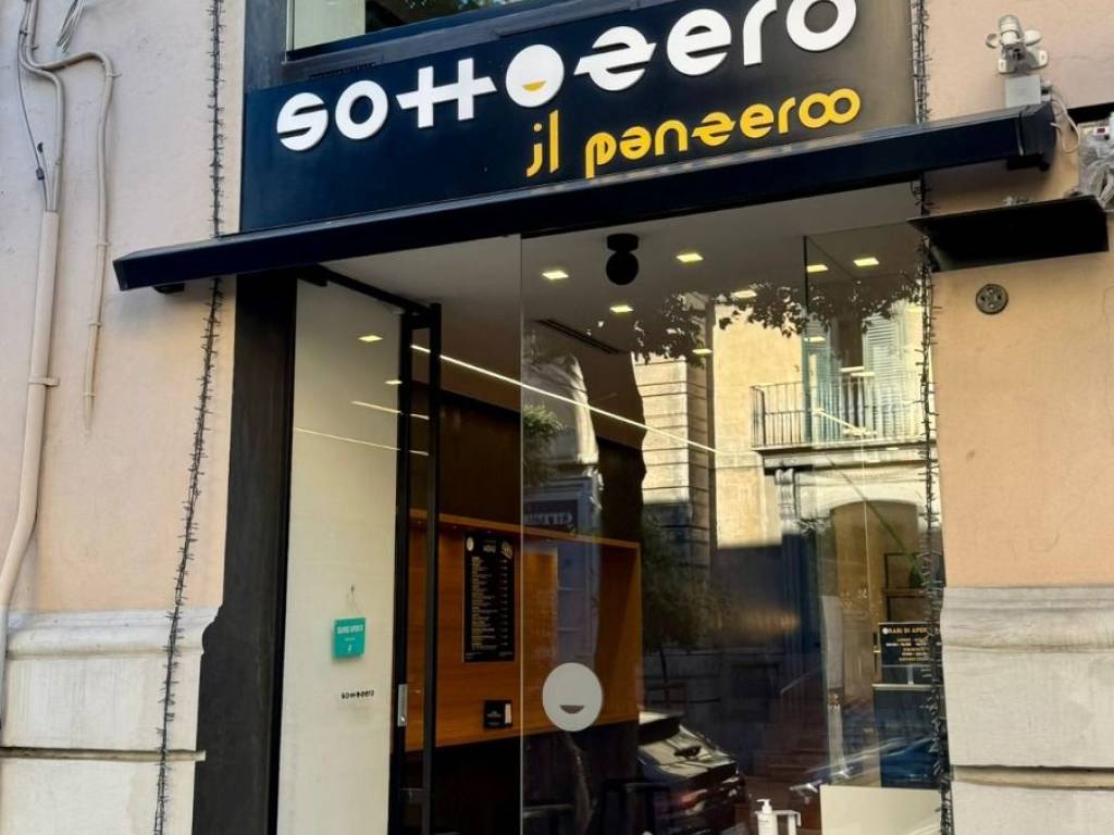 negozio in vendita a Matera