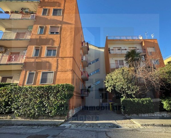 appartamento in vendita a Matera in zona Rione Spine Bianche