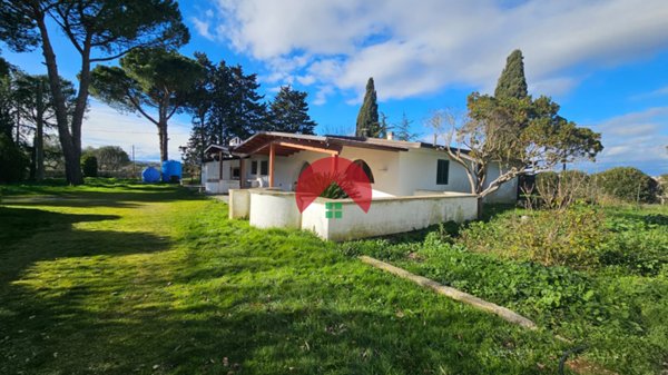 casa indipendente in vendita a Matera