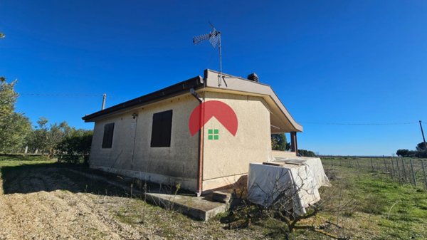 casa indipendente in vendita a Matera