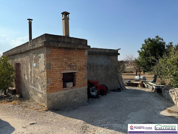 casa indipendente in vendita a Matera in zona Rione Serra Rifusa