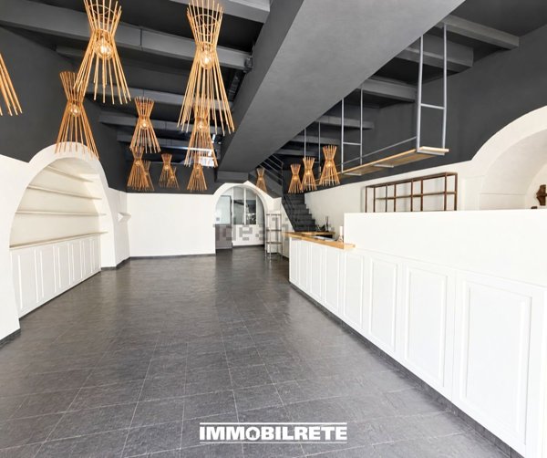 locale commerciale in vendita a Matera