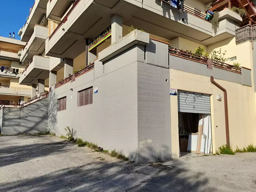 locale di sgombero in vendita a Matera in zona Rione San Giacomo