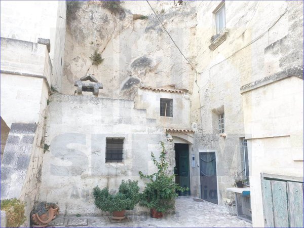 casa indipendente in vendita a Matera