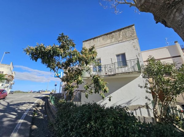 casa indipendente in vendita a Miglionico