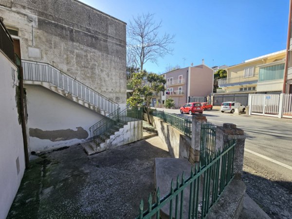 casa indipendente in vendita a Miglionico