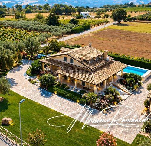 casa indipendente in vendita a Miglionico