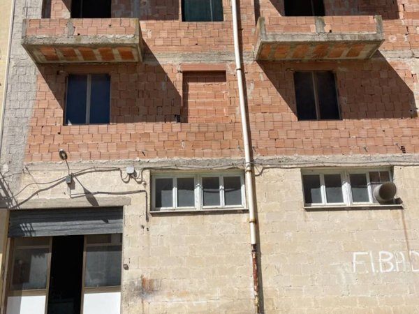 intera palazzina in vendita a Montescaglioso