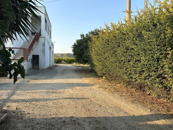 casa indipendente in vendita a Montescaglioso