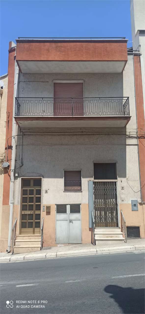 intera palazzina in vendita a Montescaglioso