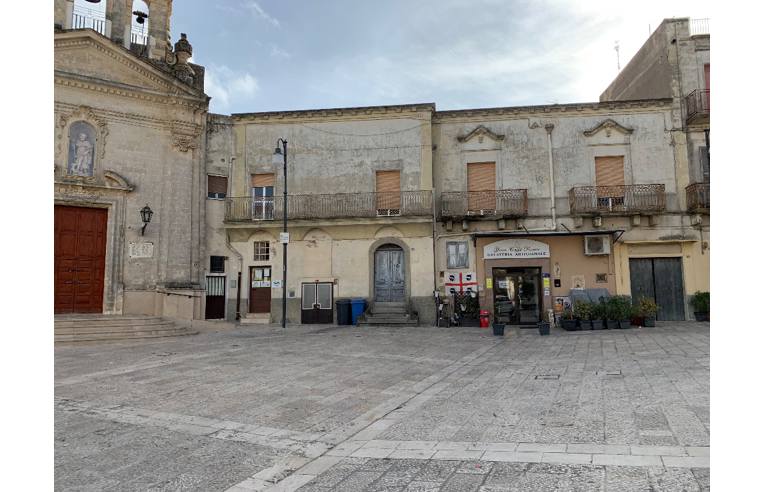 intera palazzina in vendita a Montescaglioso