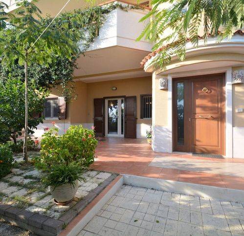 casa indipendente in vendita a Montescaglioso