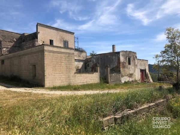 locale di sgombero in vendita a Montescaglioso