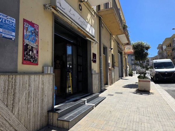 negozio in vendita a Montescaglioso