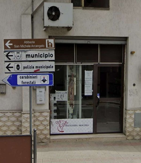 locale commerciale in vendita a Montescaglioso