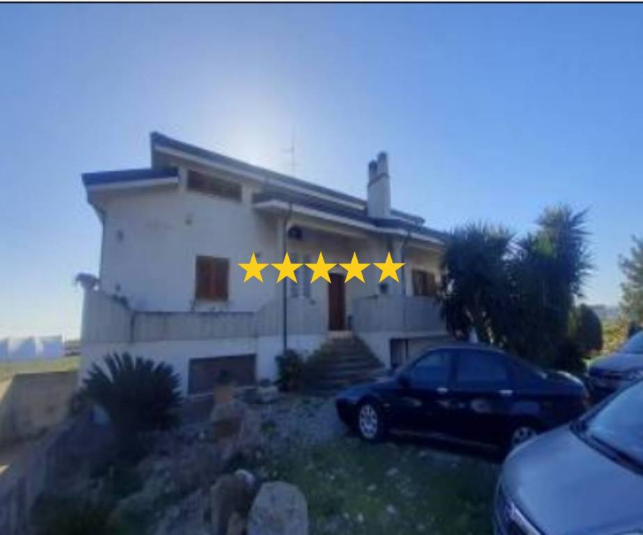 casa indipendente in vendita a Nova Siri